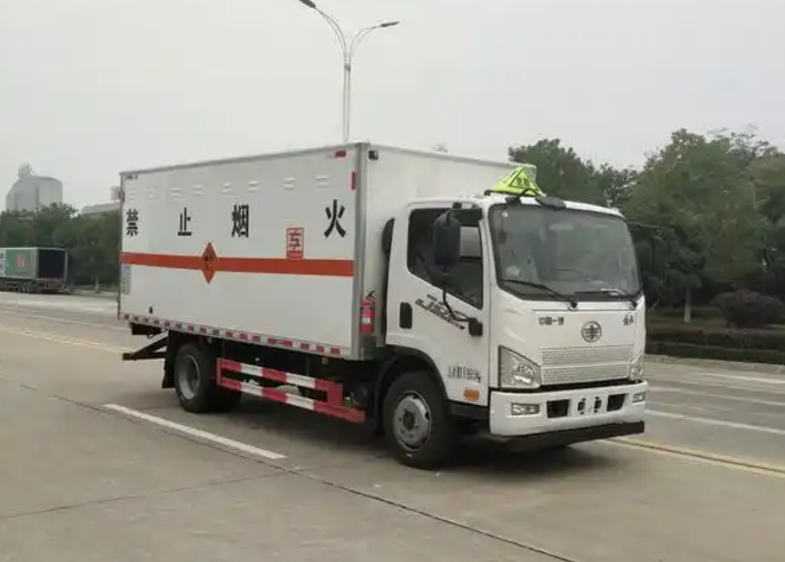 海兴爆破器材运输车可以上高速吗？